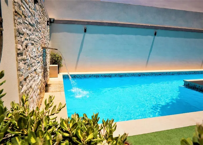 St. Peter\'S Pool Holiday Apartment
