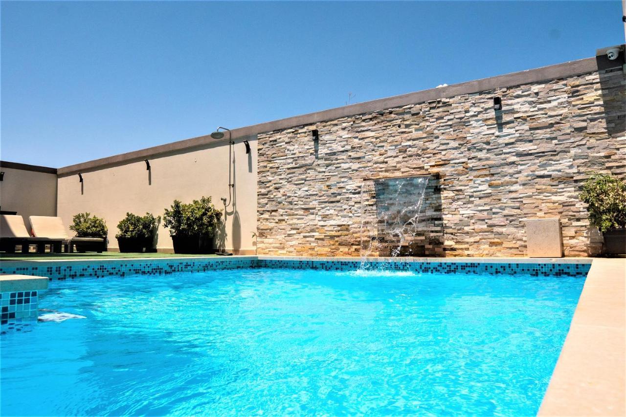 St. Peter's Pool Apartment Marsaxlokk